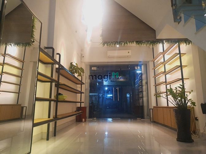 Hình ảnh MT Trần Minh Quyền, Phường 12, Q10