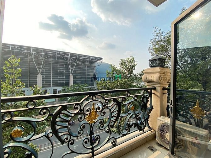 Hình ảnh Căn Hộ Ban Công Siêu Thoáng - Một Căn Duy Nhất Ngay 3 Tháng 2 Q10