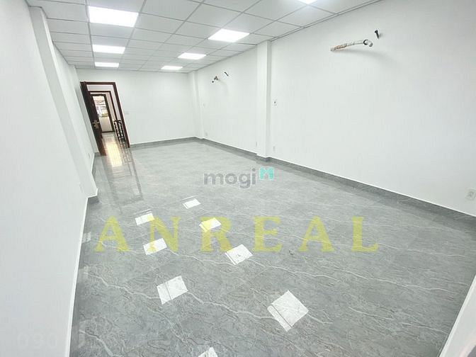 Hình ảnh Nhà Văn Phòng Hầm 2 Lầu - Có Nội Thất Văn Phòng - 45 Triệu