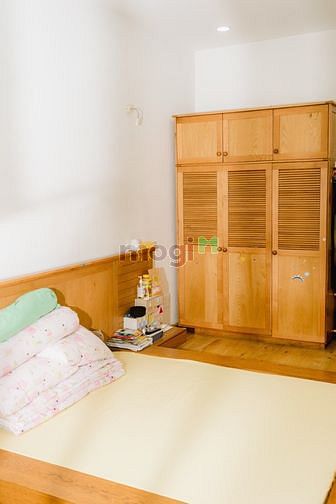 Hình ảnh Cho thuê nhà hẻm 8m ngay chợ Phường 10, Quận 10