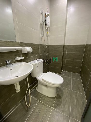 Hình ảnh Mb6623 nạp rút nhanh chóng Studio ban công gần cầu Nguyễn Văn Cừ giáp Q1_NOWZONE Quận 5