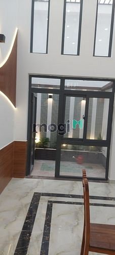 Hình ảnh Bán căn mặt tiền Phạm Vane Chiêu có thang máy 80m2 đất 320m2 sử dụng