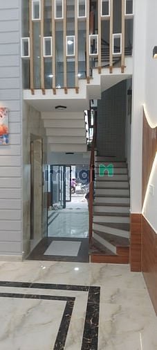 Hình ảnh Bán căn mặt tiền Phạm Vane Chiêu có thang máy 80m2 đất 320m2 sử dụng