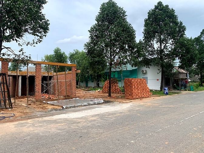 Hình ảnh Cần Bán Gấp, Bán 300m2 Đất Gần Chợ, Đường 16m Thông Dài, Dân Cư Đông Đ
