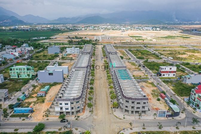 Hình ảnh Bán gấp lô đất đường 7m5 cạnh trường học dự án lakeside placese