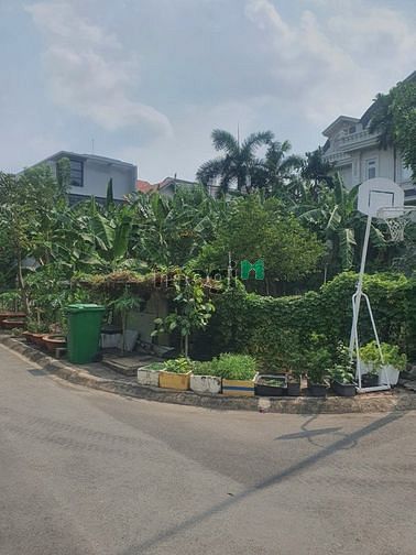 Hình ảnh Bán đất Eden Nguyễn Văn Hưởng Thảo Điền Quận 2 Góc 3 mặt tiền 308m2
