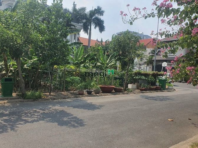 Hình ảnh Bán đất Eden Nguyễn Văn Hưởng Thảo Điền Quận 2 Góc 3 mặt tiền 308m2