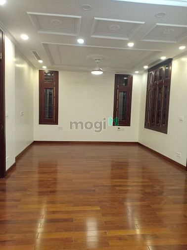 Hình ảnh Cho thuê biệt thự sân vườn Phạm văn đồng 600m2 Nhà mới đẹp