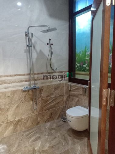 Hình ảnh Cho thuê biệt thự sân vườn Phạm văn đồng 600m2 Nhà mới đẹp