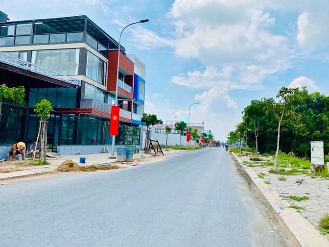 Hình ảnh Kẹt tiền bán gấp đất 105m2 sổ hổng đầy đủ