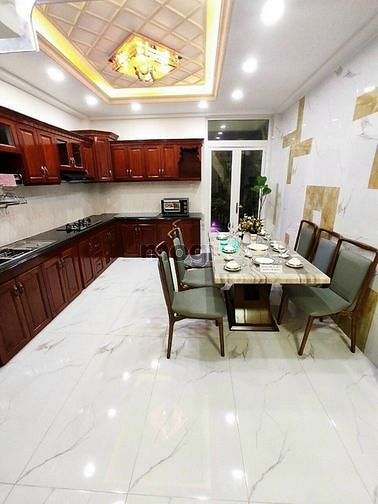 Hình ảnh Bán nhà đường 8m giá 7.7 tỷ / 5 tầng, SHR Tên Lửa,Bình Tân
