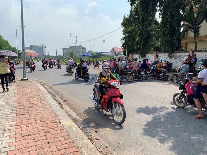 Hình ảnh Ngân hàng HT thanh lý 9 lô đất MT KDC Tân Đô Hương Sen, giá 15tr/m2