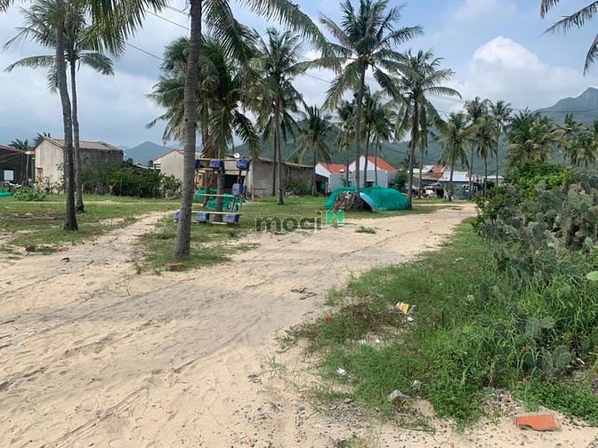 Hình ảnh Cần Bán Lô Đất Mặt Tiền Biển 1600m2 Sổ Đỏ