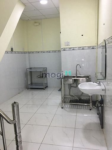 Hình ảnh Cho thuê nhà khu an ninh hẻm xe hơi Phan Văn Trị F2 Q5