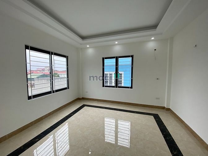 Hình ảnh Bán Nhà 5 Tầng, Ngõ Thông, Lô Góc, Ngõ 197 Phúc Lợi - 3 Tỷ.