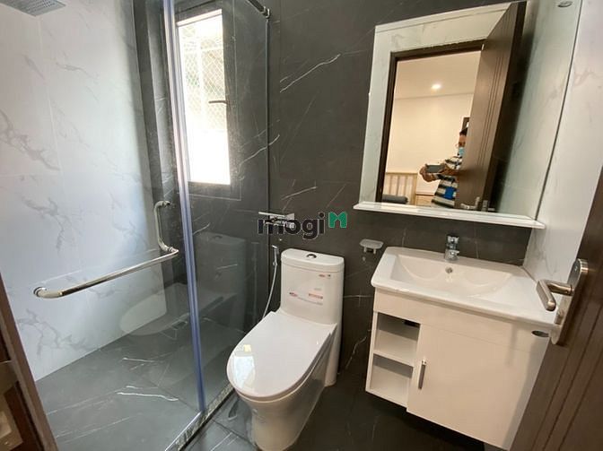 Hình ảnh Mb6623 nạp rút nhanh chóng Ban Công_ Full nội thất_ Đường Hoàng Văn Thụ_ Tân Bình