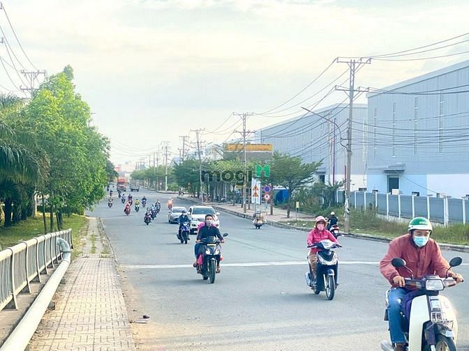 Hình ảnh Đức Hoà sắp lên Thành Phố cơ Hội sở hữu đất KCN Tân Đô