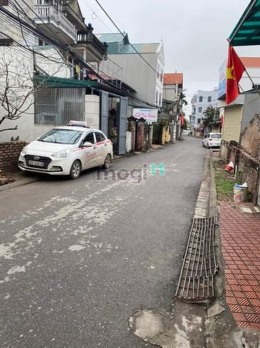 Hình ảnh Cần bán gấp lô đất đẹp kinh doanh mặt ngõ Phố Trạm , Long Biên .