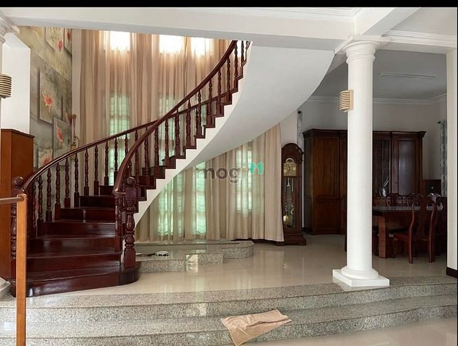 Hình ảnh Cho thuê góc mặt tiền số Thăng Long, P.4, Tân Bình.12m x 15m
