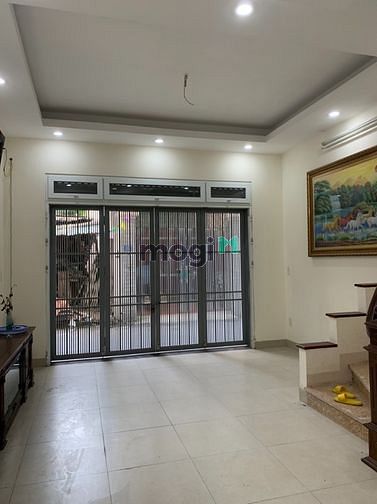 Hình ảnh Cần bán nhà 2 mặt thoáng 4 tầng tại phố Ái Mộ, Bồ Đề, Long Biên, ô tô