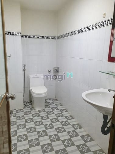 Hình ảnh Nhà MT Đs 64 Khu Bình Phú, DT 4×17 Nhà Mới!