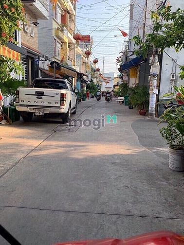 Hình ảnh Nhà Bán Chợ Phạm Đăng Giảng - Bình Tân 2 Lầu Giá 1,9 Tỷ