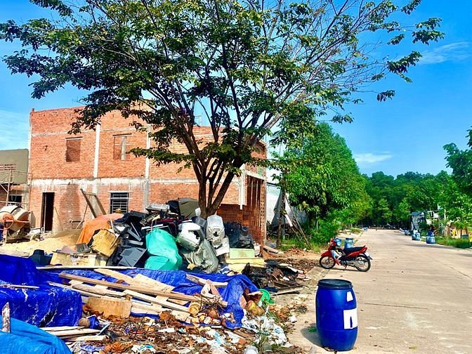 Hình ảnh Sang dãy trọ 300m2,khu dân cư,8p và 2 nhà.SHR