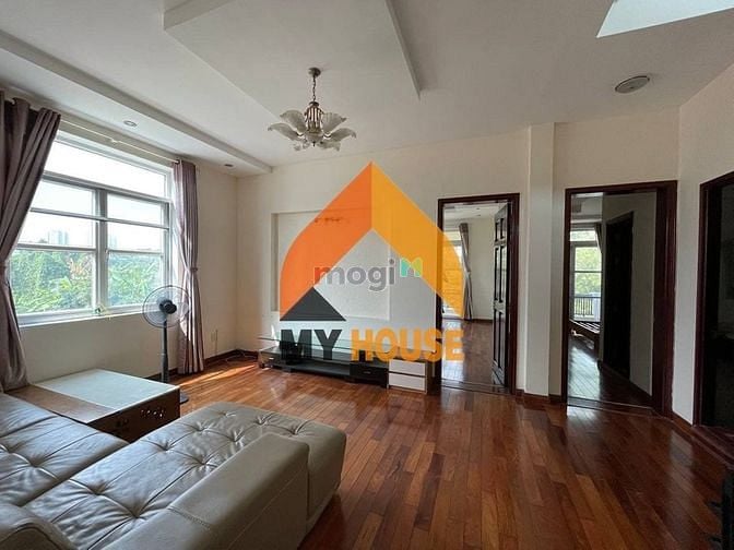 Hình ảnh VILLA sân vườn xinh lung linh TT THẢO ĐIỀN 250M2