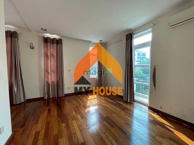 Hình ảnh VILLA sân vườn xinh lung linh TT THẢO ĐIỀN 250M2