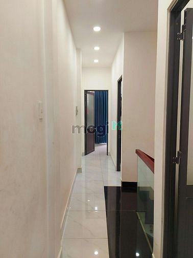 Hình ảnh HXH Lạc Long Quân Tân Bình ngang hơn 4 mét