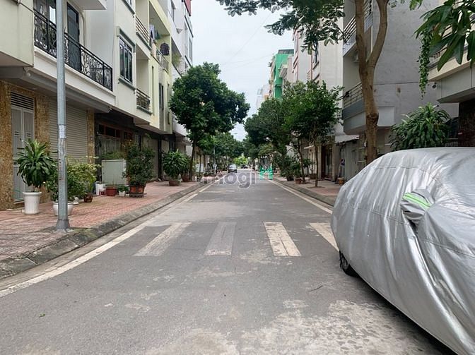 Hình ảnh Bán gấp 80,5m2 đất ngõ B7 khu 918 Phúc Đồng, sát ngay sân Golf LB