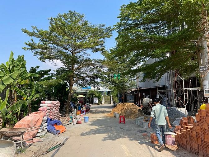 Hình ảnh Đất ngay chợ Long Phước, Dt đất 4x12.8m, Đường 8m có vỉa hè cây xanh