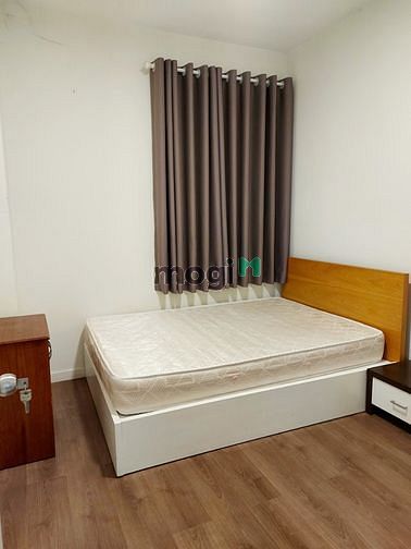 Hình ảnh Cho thuê 2 phòng ngủ, dt 77m2, đủ nội thất, tầng cao có sân vườn