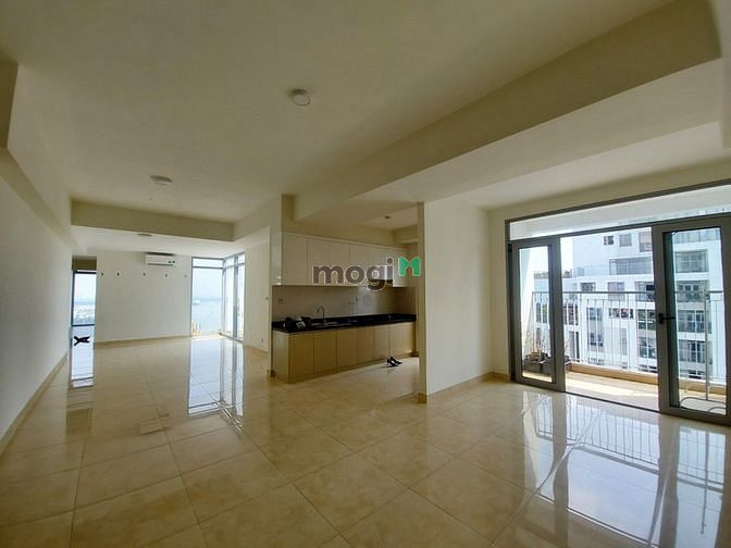 Hình ảnh Căn 3PN. Căn góc DT 130m2 cho thuê giá rẻ. có sẵn máy lạnh. 11tr/th