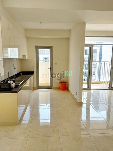 Hình ảnh Căn 3PN. Căn góc DT 130m2 cho thuê giá rẻ. có sẵn máy lạnh. 11tr/th