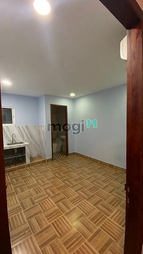 Hình ảnh Phòng cửa sổ ban công siêu rộng giá chỉ 3tr5