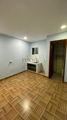 Hình ảnh Phòng cửa sổ ban công siêu rộng giá chỉ 3tr5