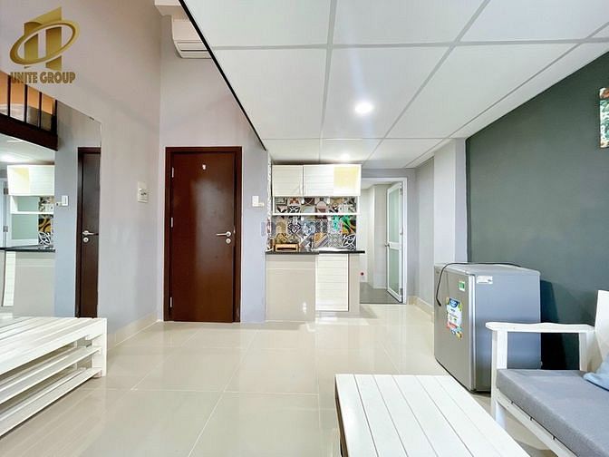 Hình ảnh Đối diện ĐH Tôn Đức Thắng giá học sinh