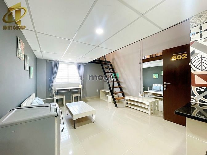 Hình ảnh Đối diện ĐH Tôn Đức Thắng giá học sinh