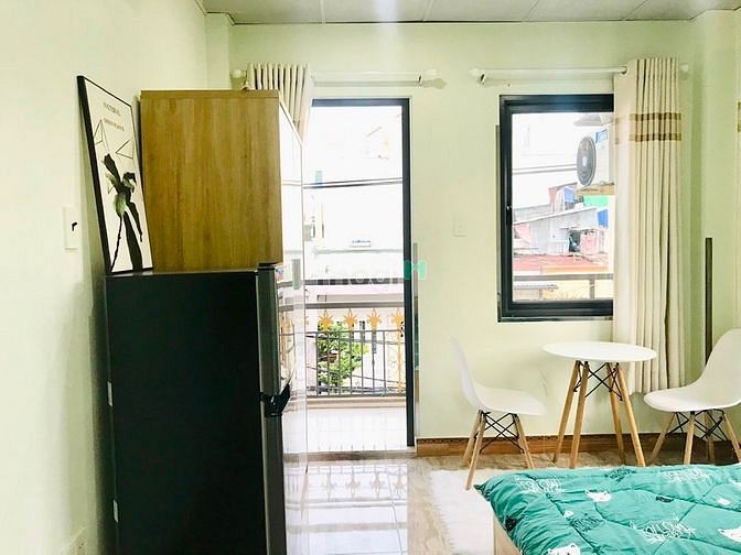 Hình ảnh Studio ban công tone mạ xinh yêu mát mẻ Quận 4