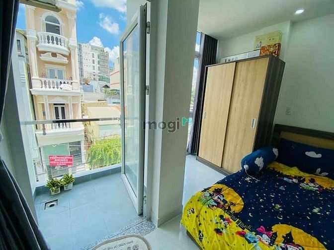 Hình ảnh Studio ban công mới trống sớm nay tại Tân Quy