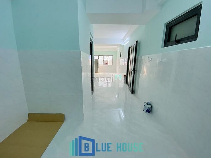 Hình ảnh Studio_ Cửa sổ mặt tiền lớn_ Thơm phức mùi sơn_ Gần Vườn Lài