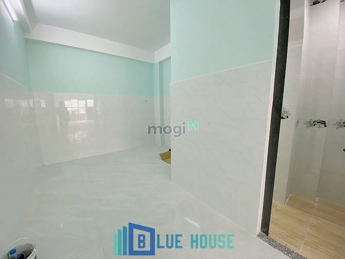 Hình ảnh Studio_ Cửa sổ mặt tiền lớn_ Thơm phức mùi sơn_ Gần Vườn Lài