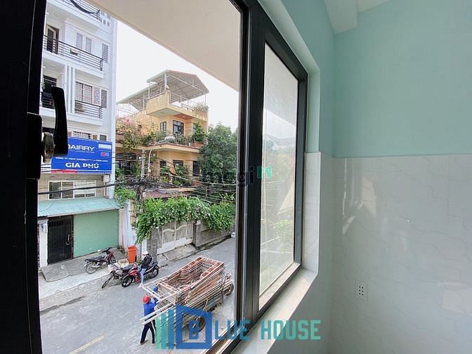 Hình ảnh Studio_ Cửa sổ mặt tiền lớn_ Thơm phức mùi sơn_ Gần Vườn Lài