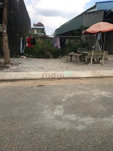 Hình ảnh Bán nhanh Lô ĐẤT 100m Khu dân cư tên lửa  bình tân sổ hồng Riêng đ.16m