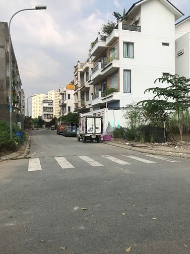 Hình ảnh Bán nhanh Lô ĐẤT 100m Khu dân cư tên lửa  bình tân sổ hồng Riêng đ.16m