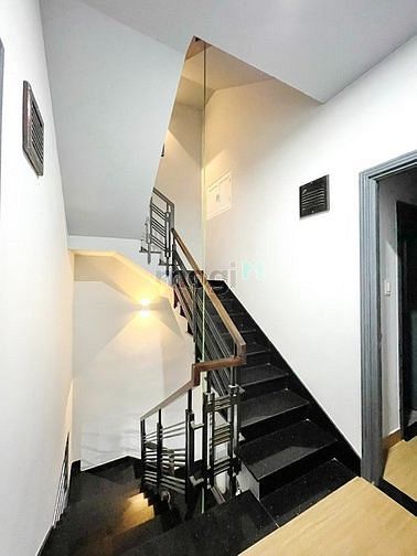 Hình ảnh Bán nhà 2 Lầu ST , Hẽm xe hơi đường Trần Xuân Soạn ,P.TH ,Quận 7
