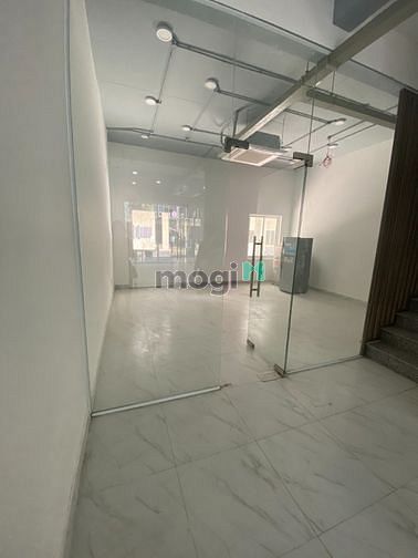 Hình ảnh Cho thuê Shophouse Saritown đã hoàn thiện, có thang máy.