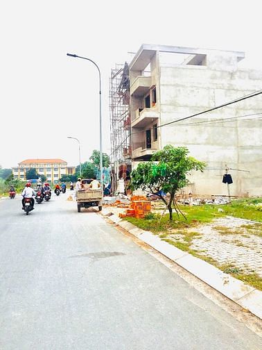 Hình ảnh Bán gấp 1 lô đất KDC Tên Lửa 2 (diện tích 108m2) sổ hồng riêng