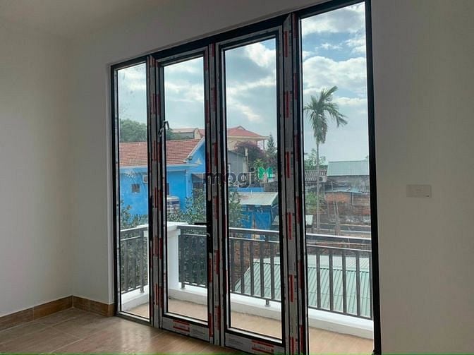 Hình ảnh Bán nhà 2,5 Tầng ngõ 18 Cao Xanh. Hạ Long